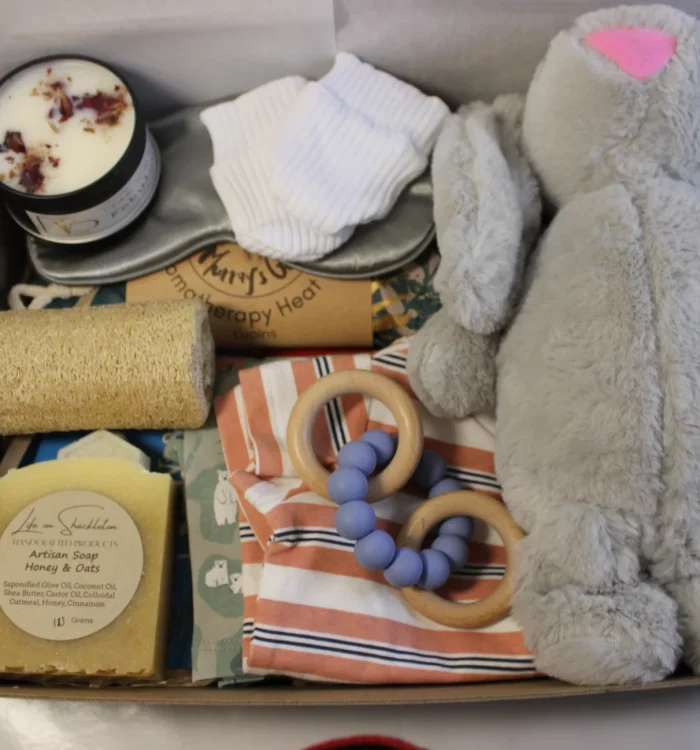 Best Gift for Mother’s Day: Hampers Filled with Love and Luxury